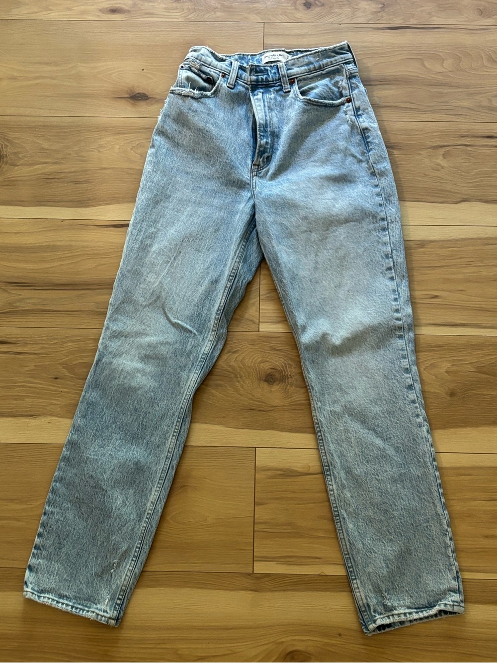 Abercrombie Curve Love Straight Leg Jeans